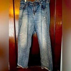 Universal Thread Mid Rise Boyfriend Crop Jeans